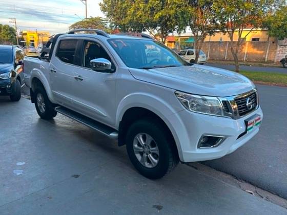 NISSAN FRONTIER 2.3 16V TURBO DIESEL LE CD 4X4 AUTOMÁTICO